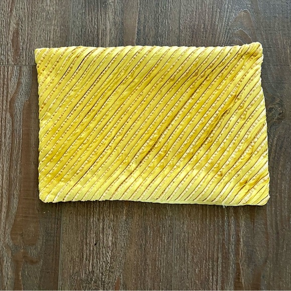 Yellow Textured Throw Pillow Pier one 13/18 inches - Picture 4 of 10